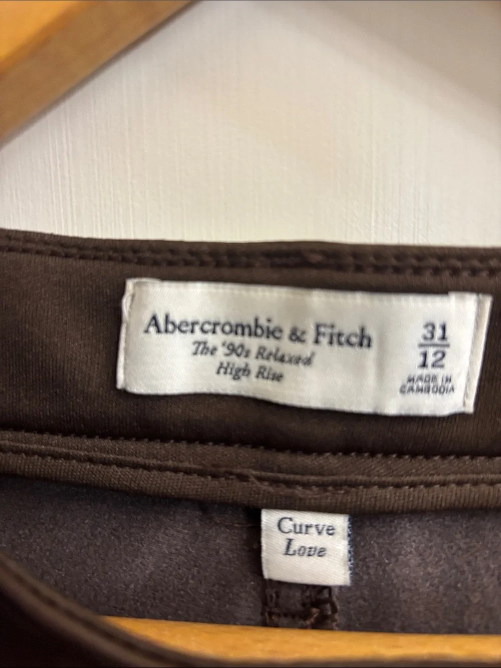 Ambercrombie & Fitch Straight Faux-Leather pants — Brown - size 31